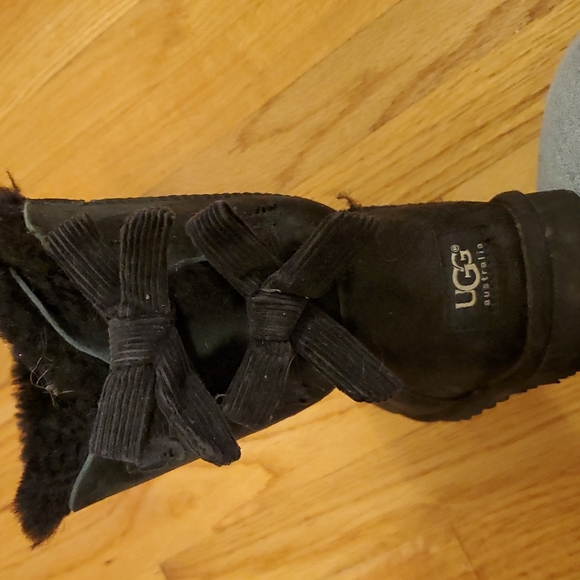 Ugg boots - Picture 3 of 4